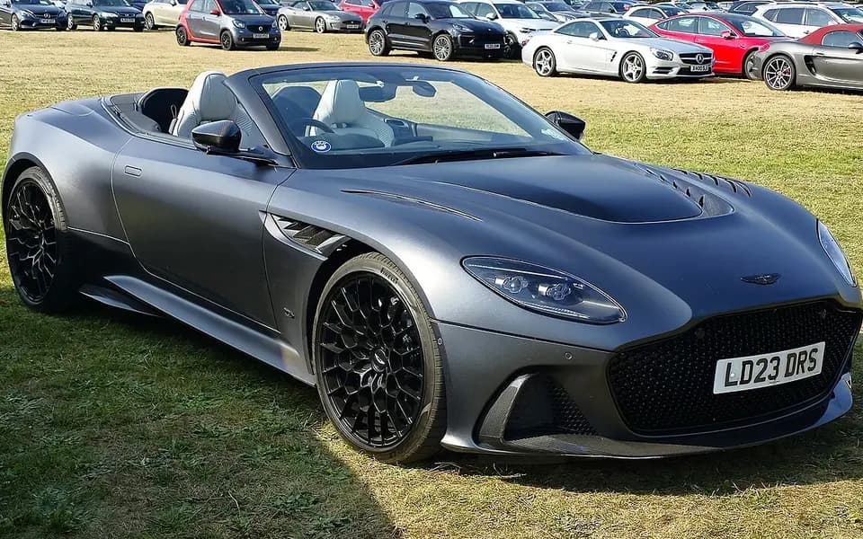 Aston Martin DBS 770 Ultimate