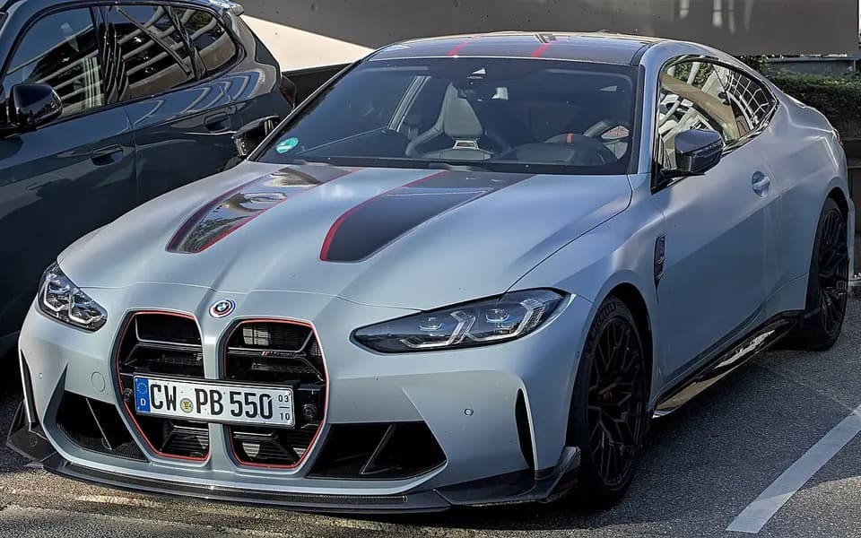 BMW M4 CSL