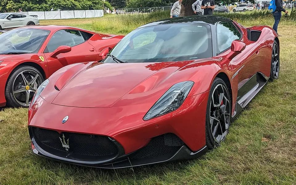 Maserati MC20