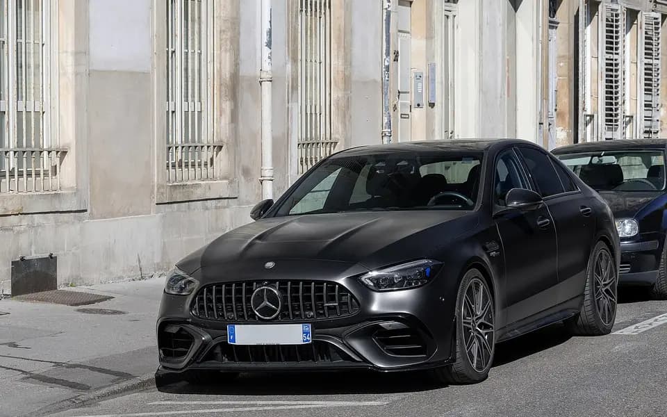 Mercedes-AMG C 63 S E Performance